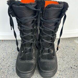 Bass Black Winter Boots with Faux Fur Trim